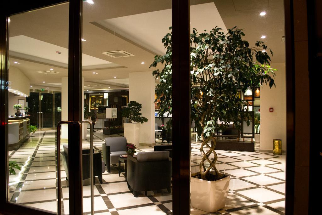 Rondo' Hotel Bari Exteriör bild