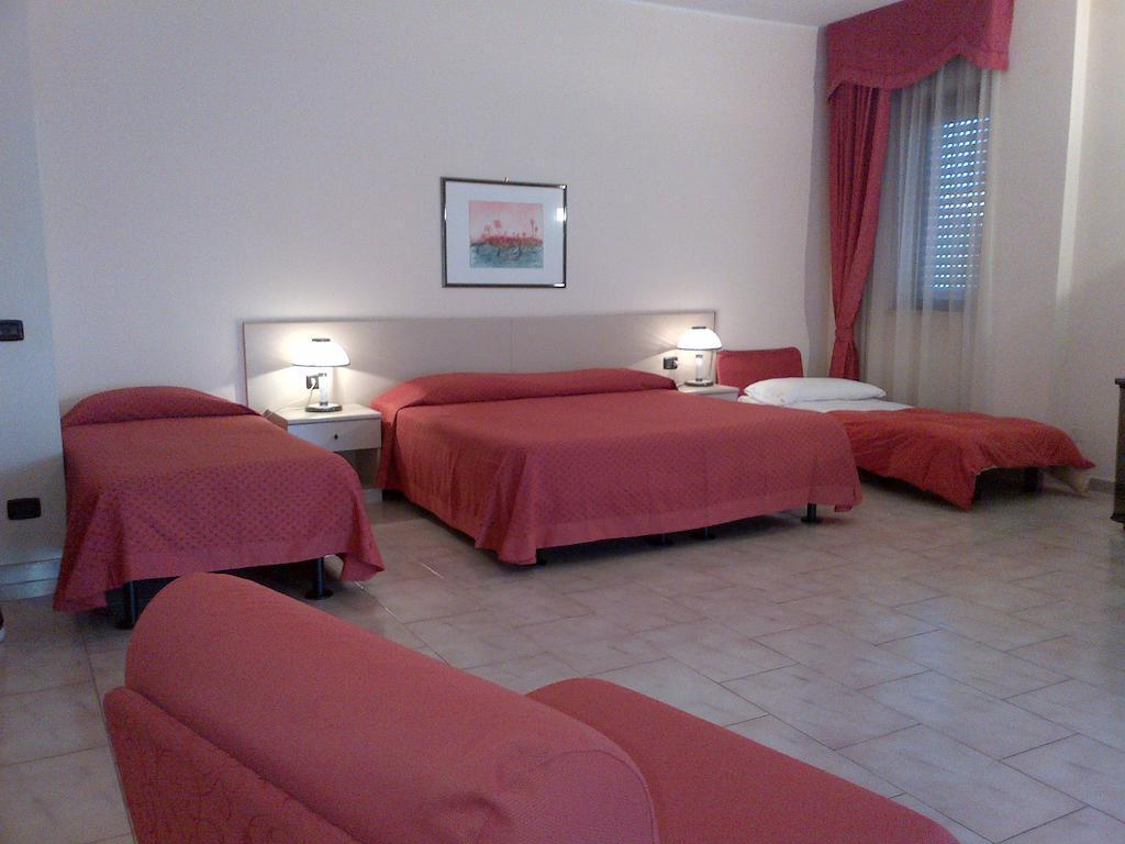 Rondo' Hotel Bari Exteriör bild