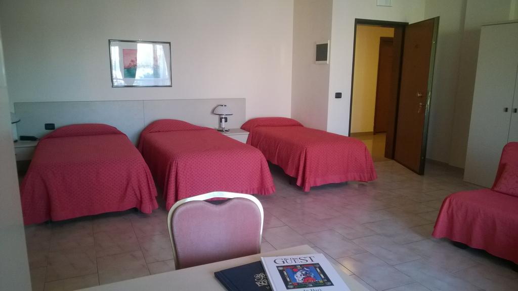 Rondo' Hotel Bari Exteriör bild