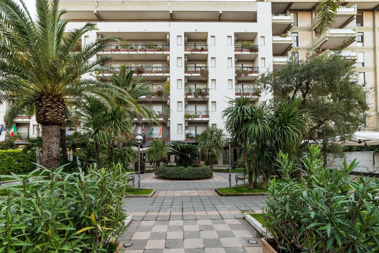 Rondo' Hotel Bari Exteriör bild