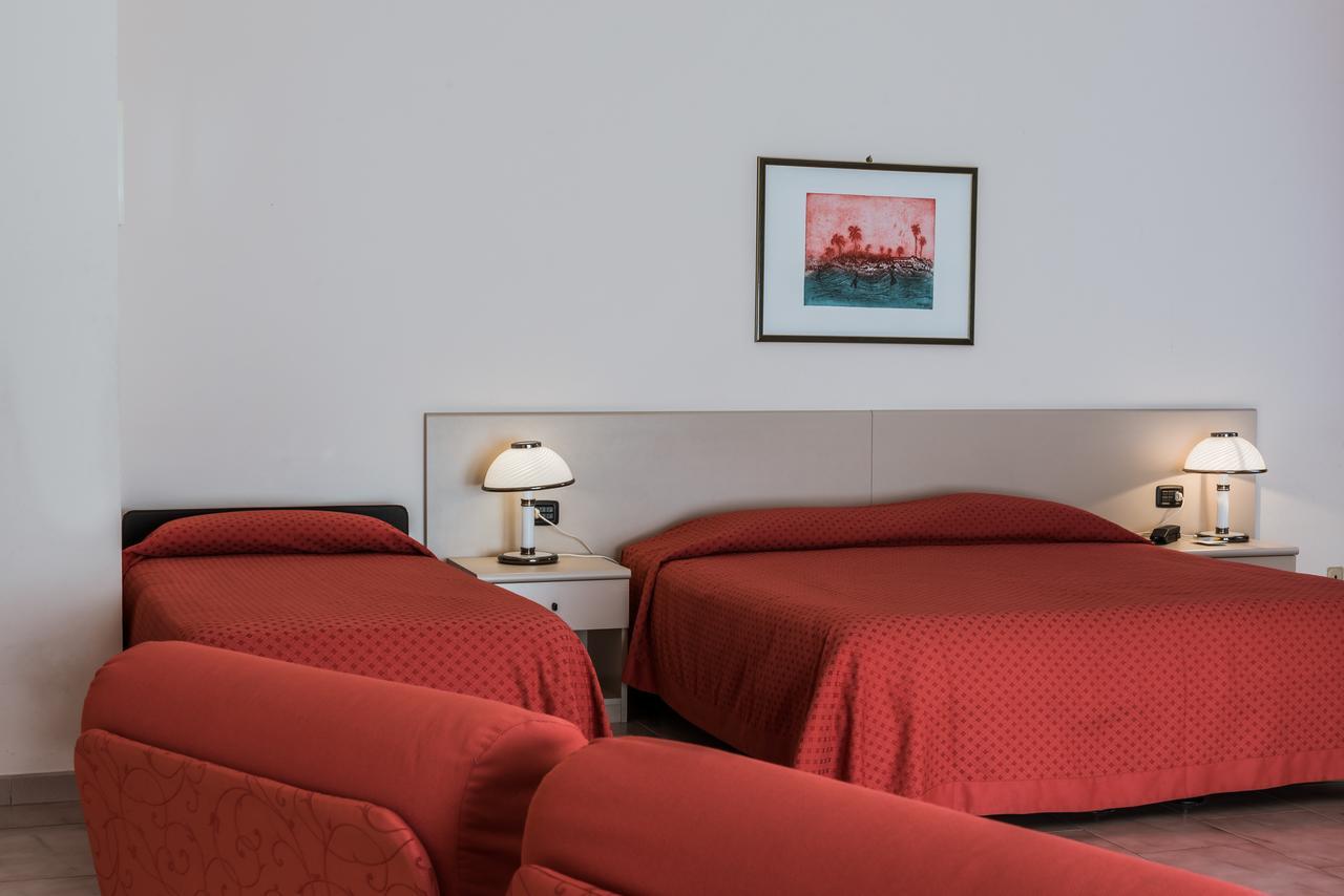 Rondo' Hotel Bari Exteriör bild