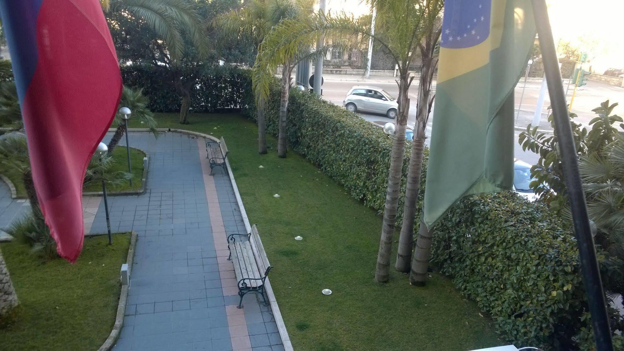 Rondo' Hotel Bari Exteriör bild