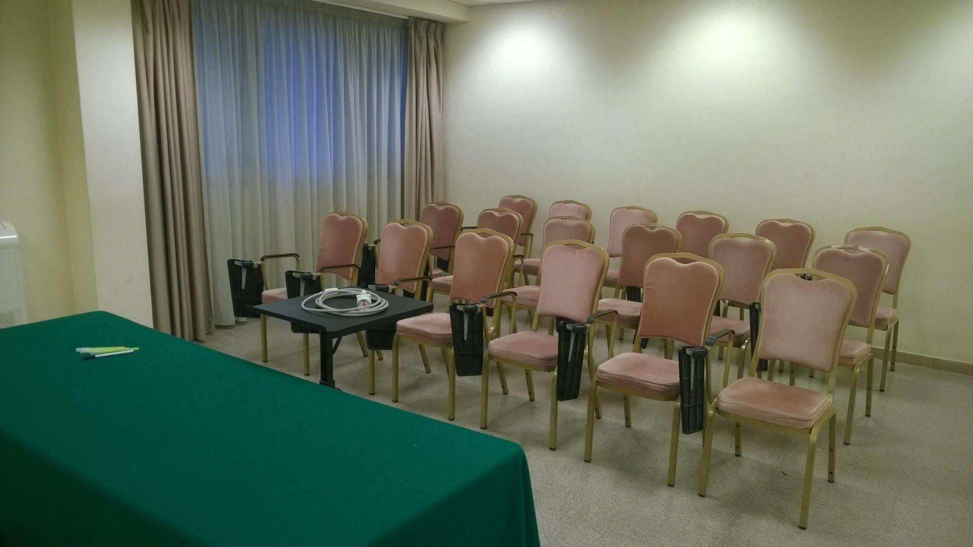 Rondo' Hotel Bari Exteriör bild