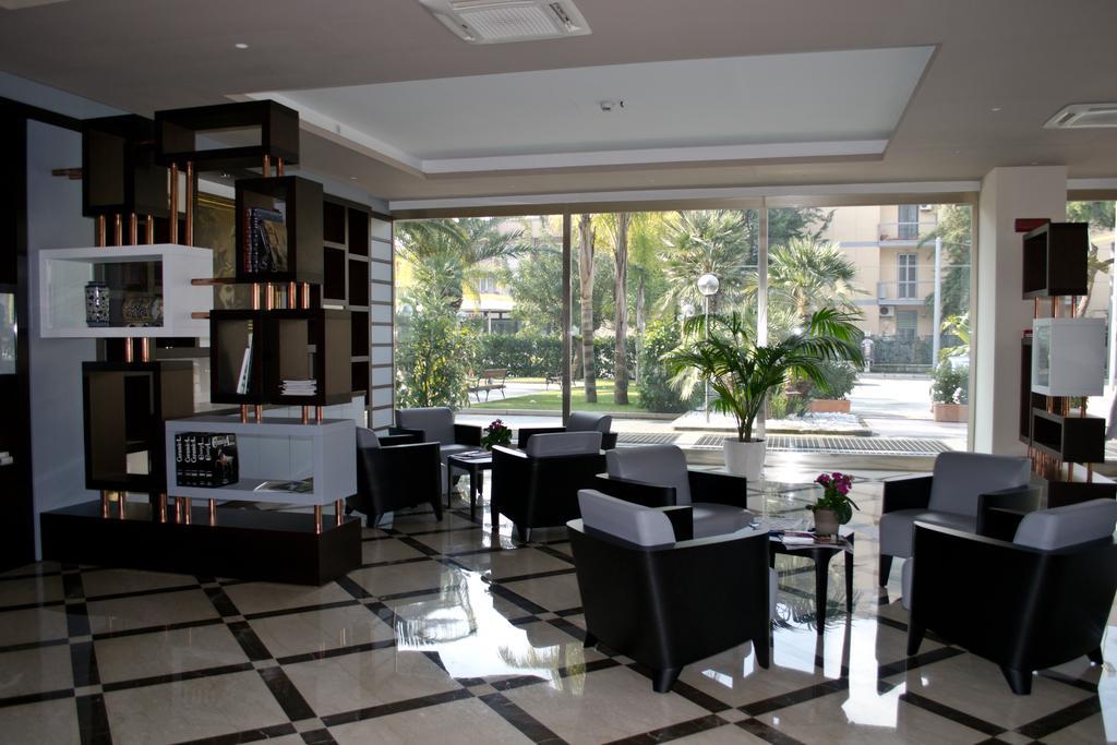 Rondo' Hotel Bari Exteriör bild